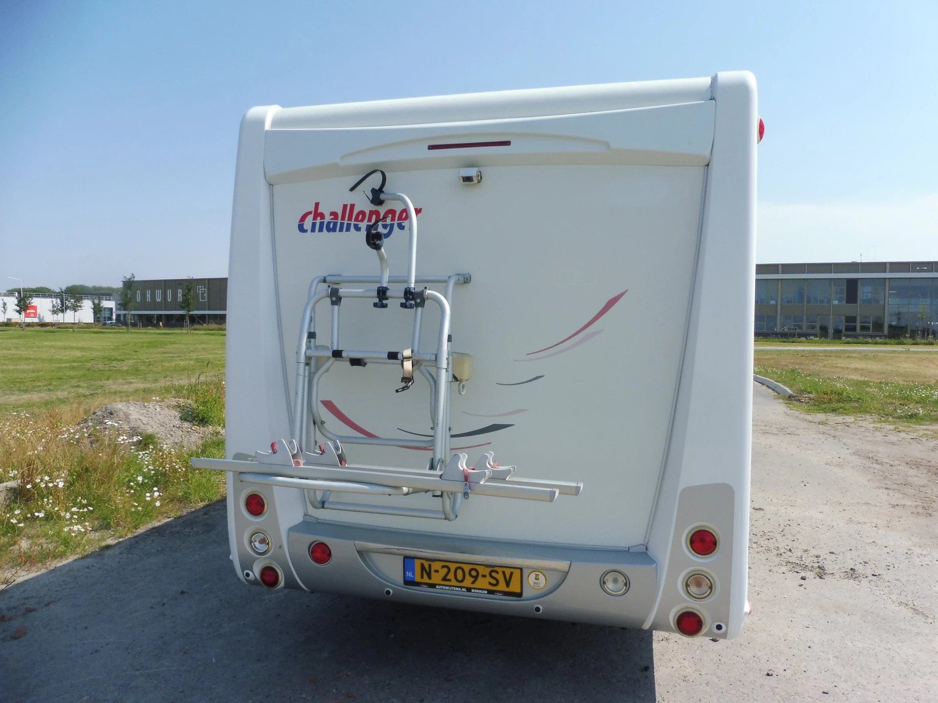 Hoofdafbeelding Challenger Mageo