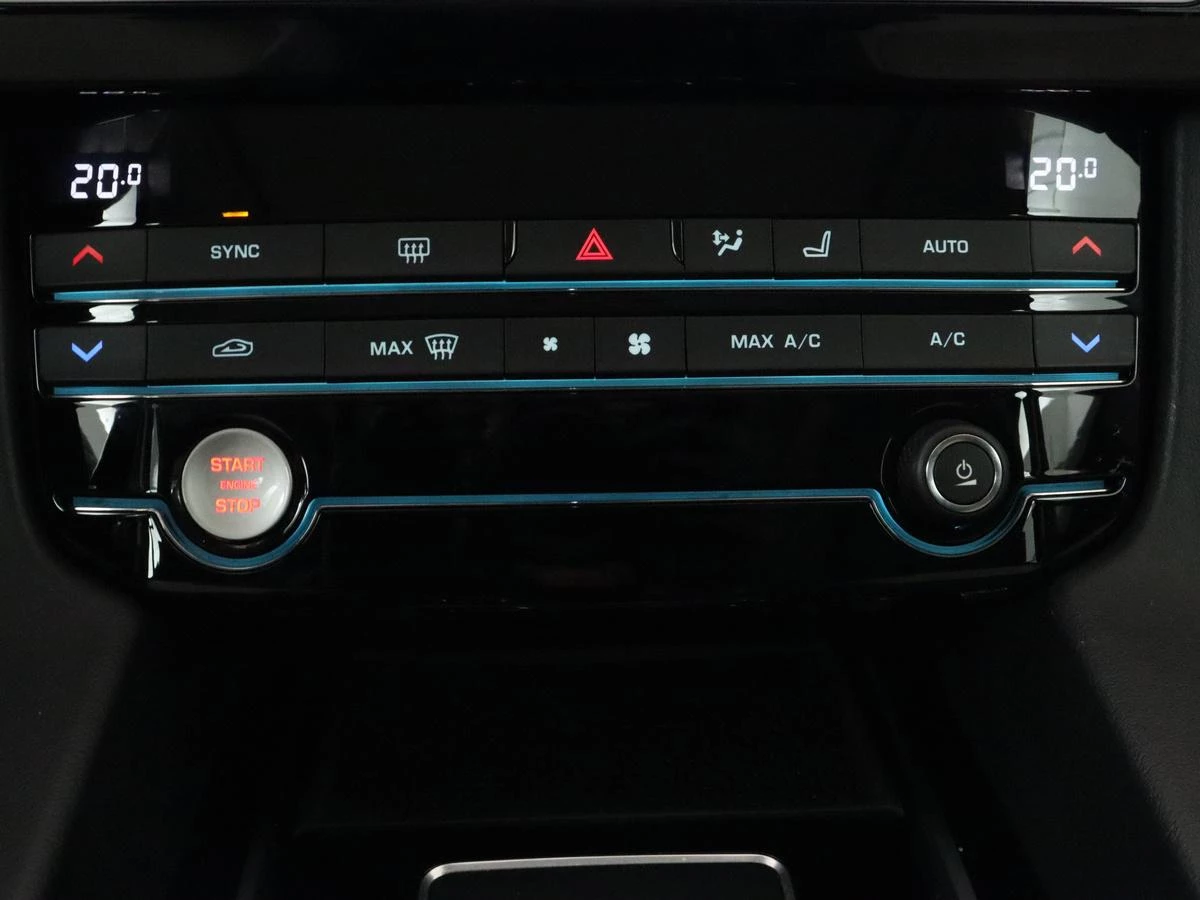 Hoofdafbeelding Jaguar F-PACE