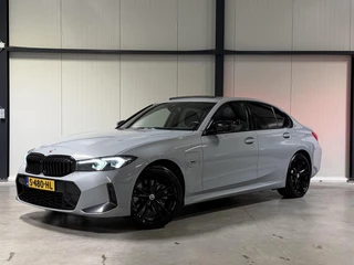BMW 3-serie 320e Sedan M-sport Pano Sfeer Brooklyn Grau NAP