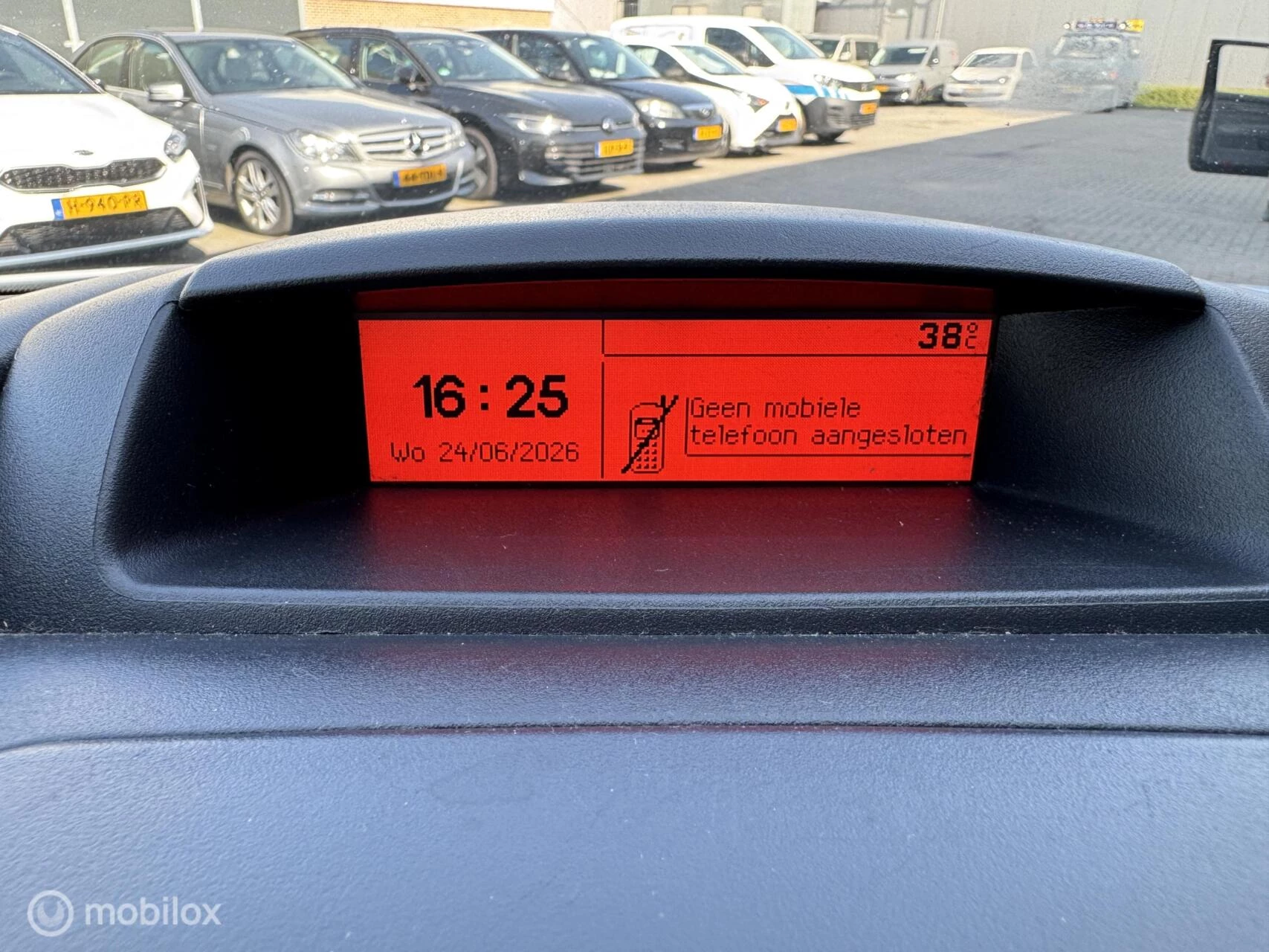 Hoofdafbeelding Peugeot Partner