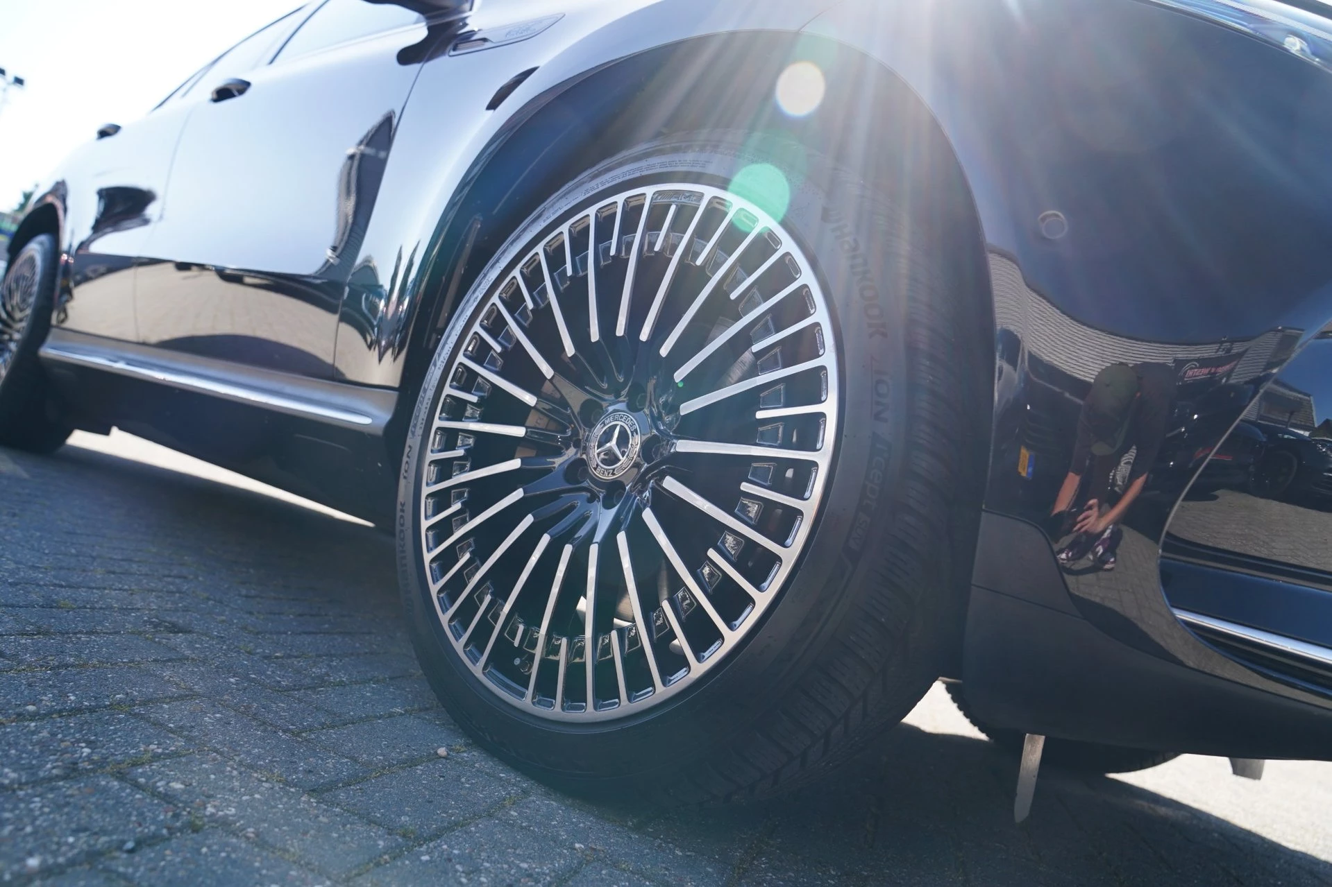 Hoofdafbeelding Mercedes-Benz EQC
