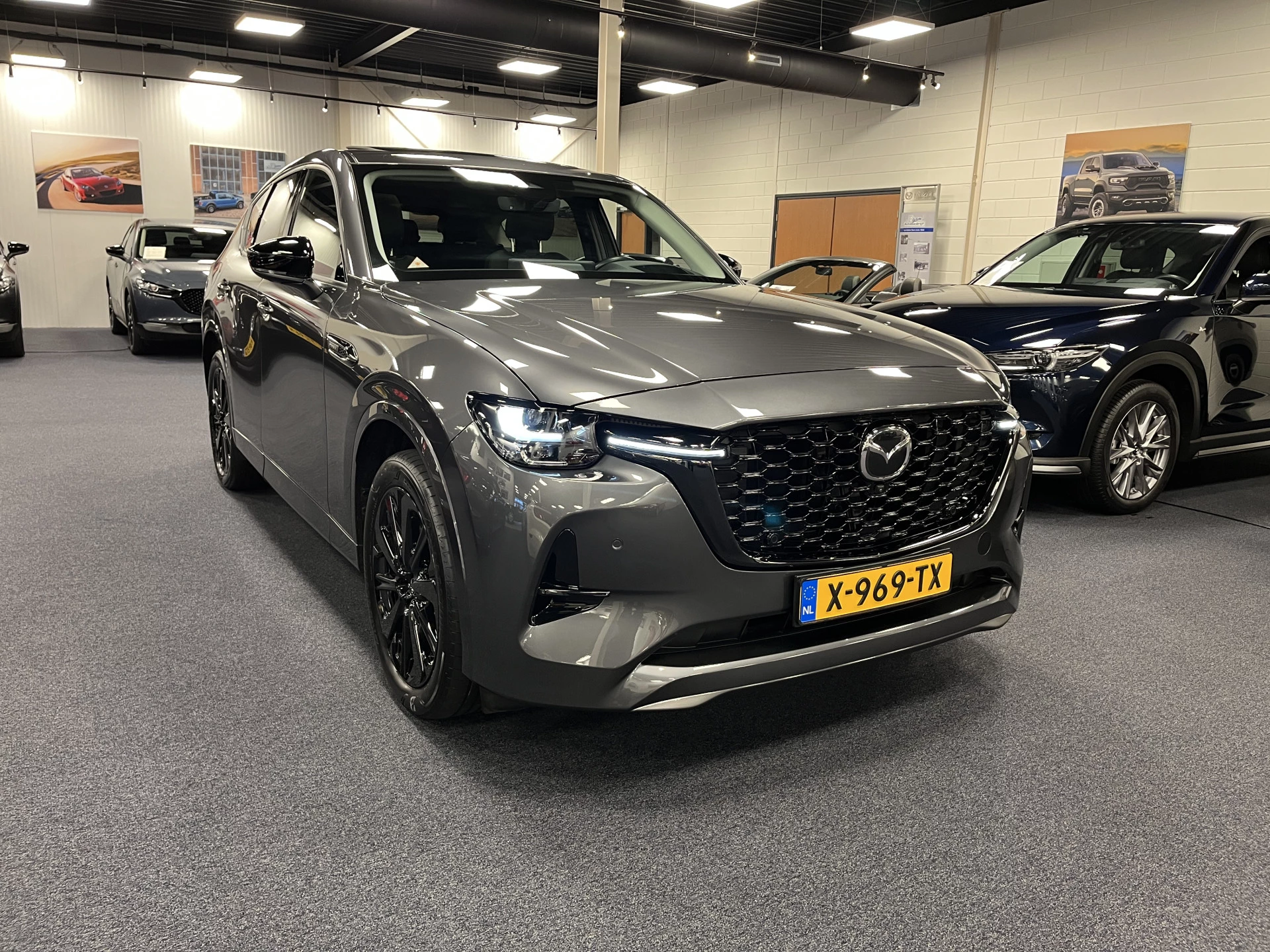 Hoofdafbeelding Mazda CX-60