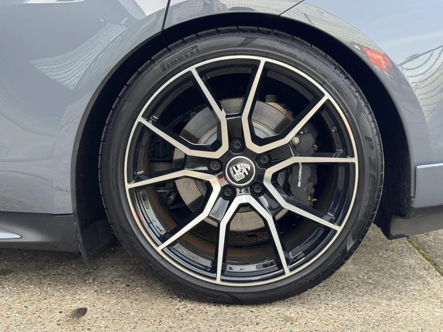 Hoofdafbeelding Porsche Taycan