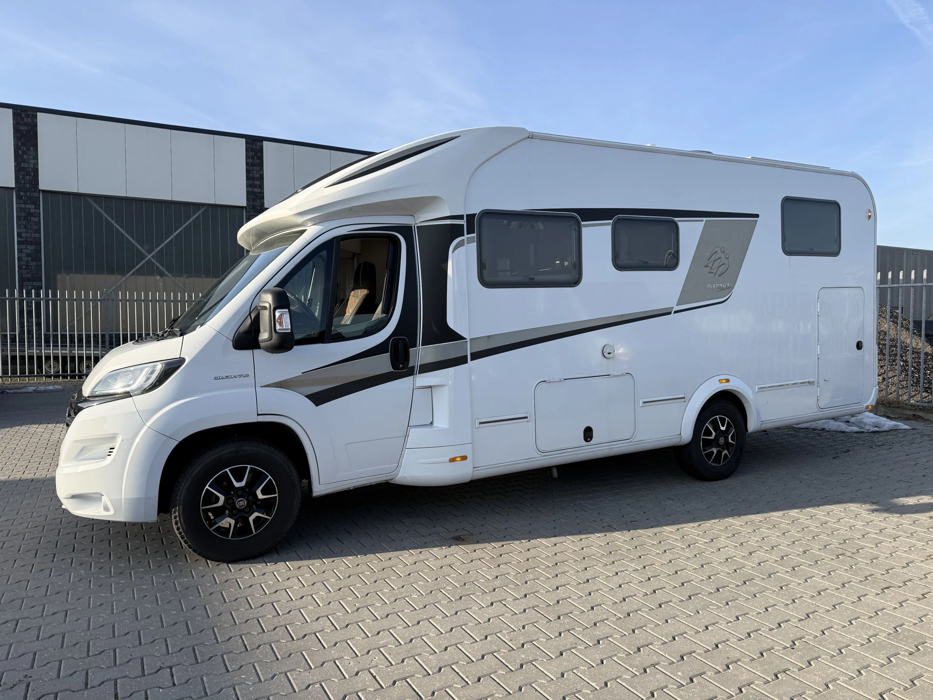Hoofdafbeelding Knaus R22 Fiat 2.3 150 PK Automaat