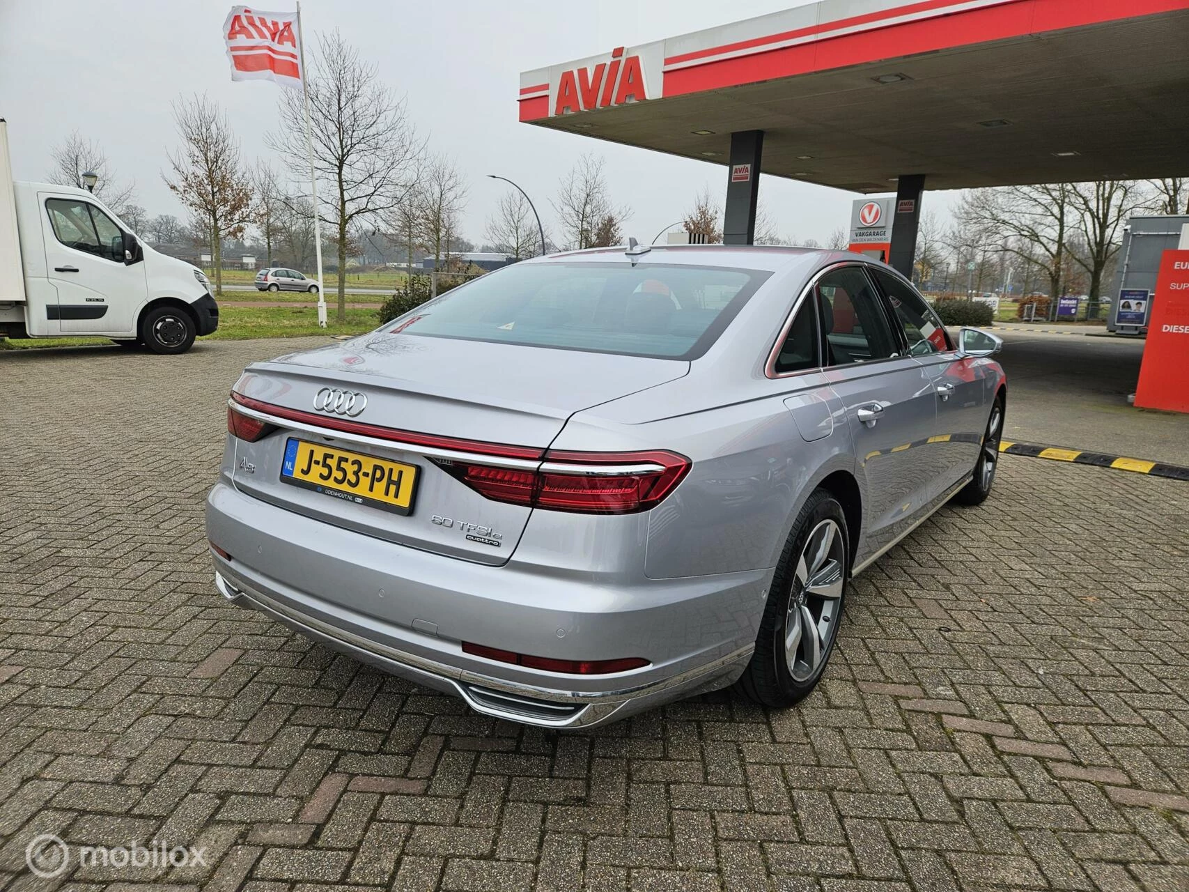 Hoofdafbeelding Audi A8