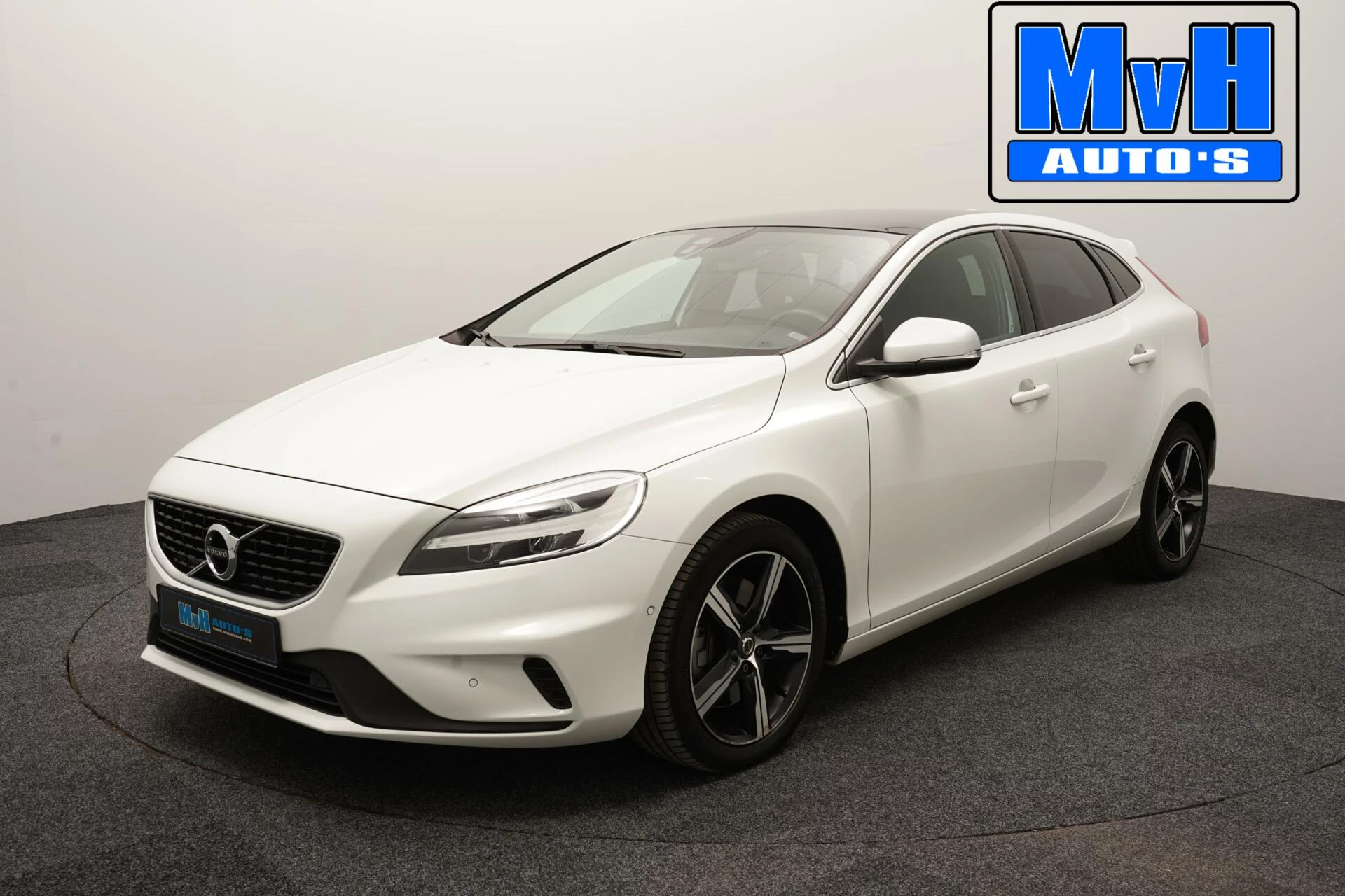 Hoofdafbeelding Volvo V40