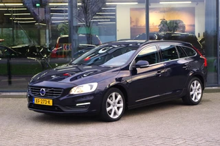 Volvo V60 2.0 D2 Momentum, Trekhaak, Stoelverwarming, Navigatie