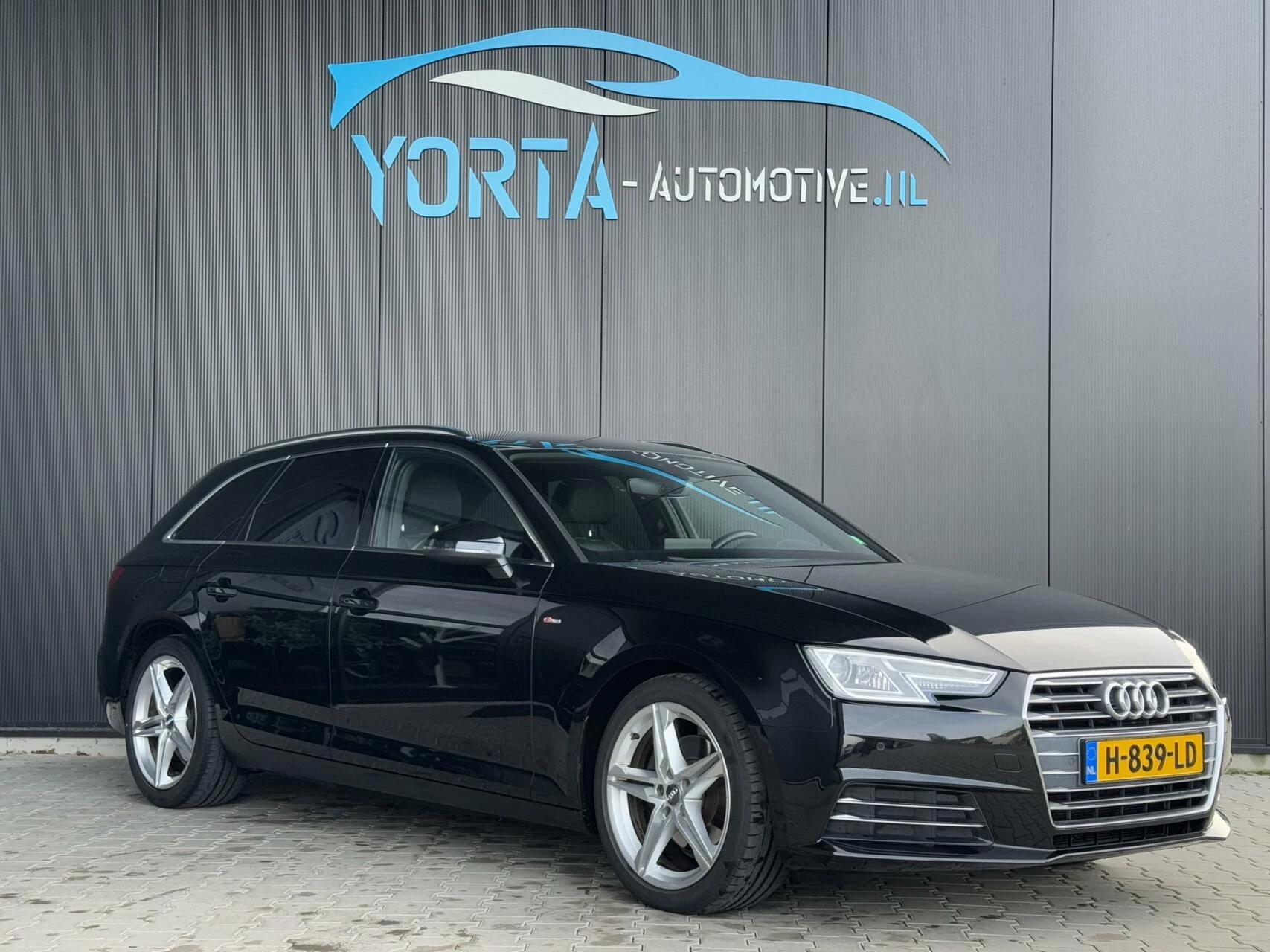 Hoofdafbeelding Audi A4