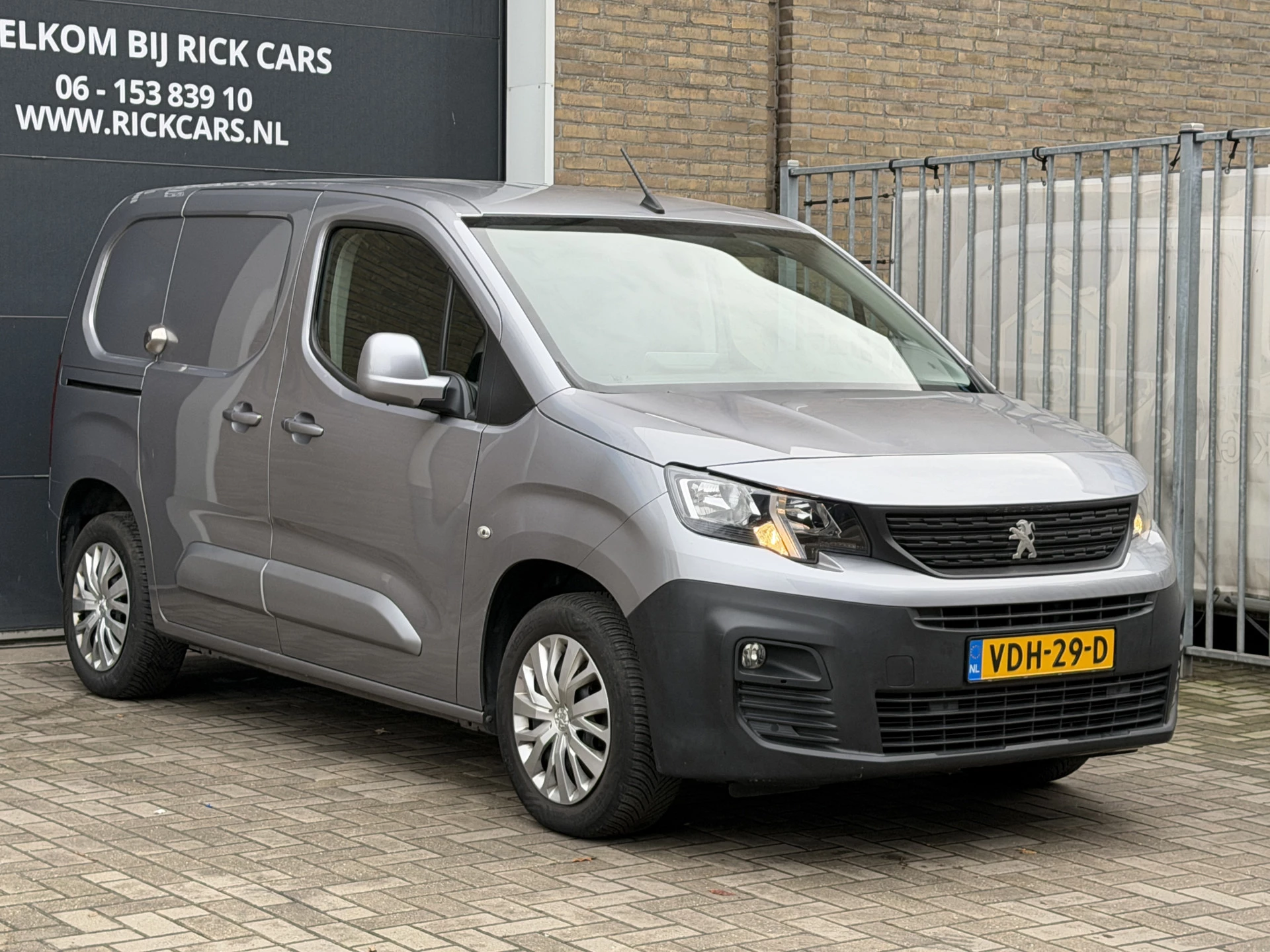 Hoofdafbeelding Peugeot Partner