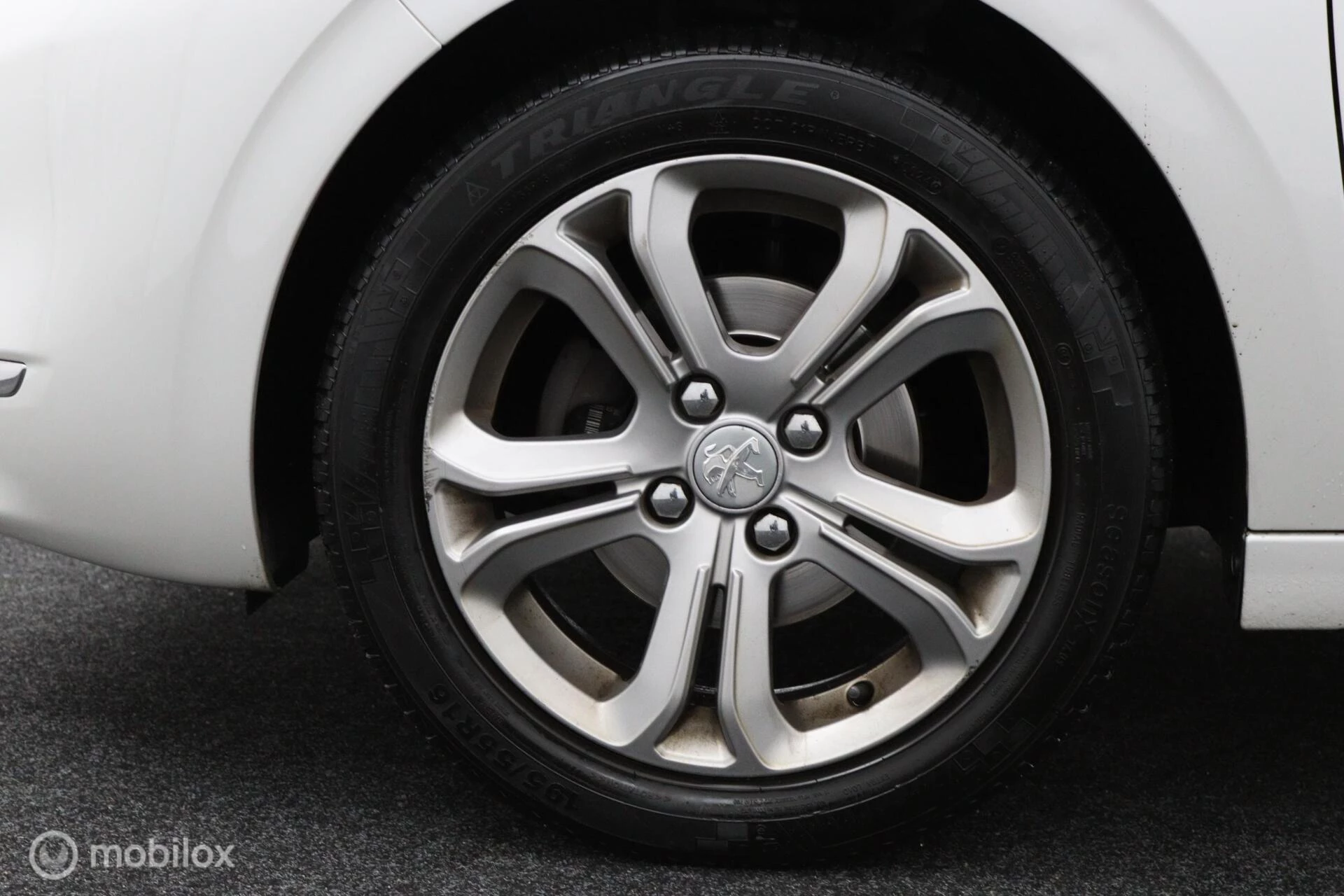 Hoofdafbeelding Peugeot 208