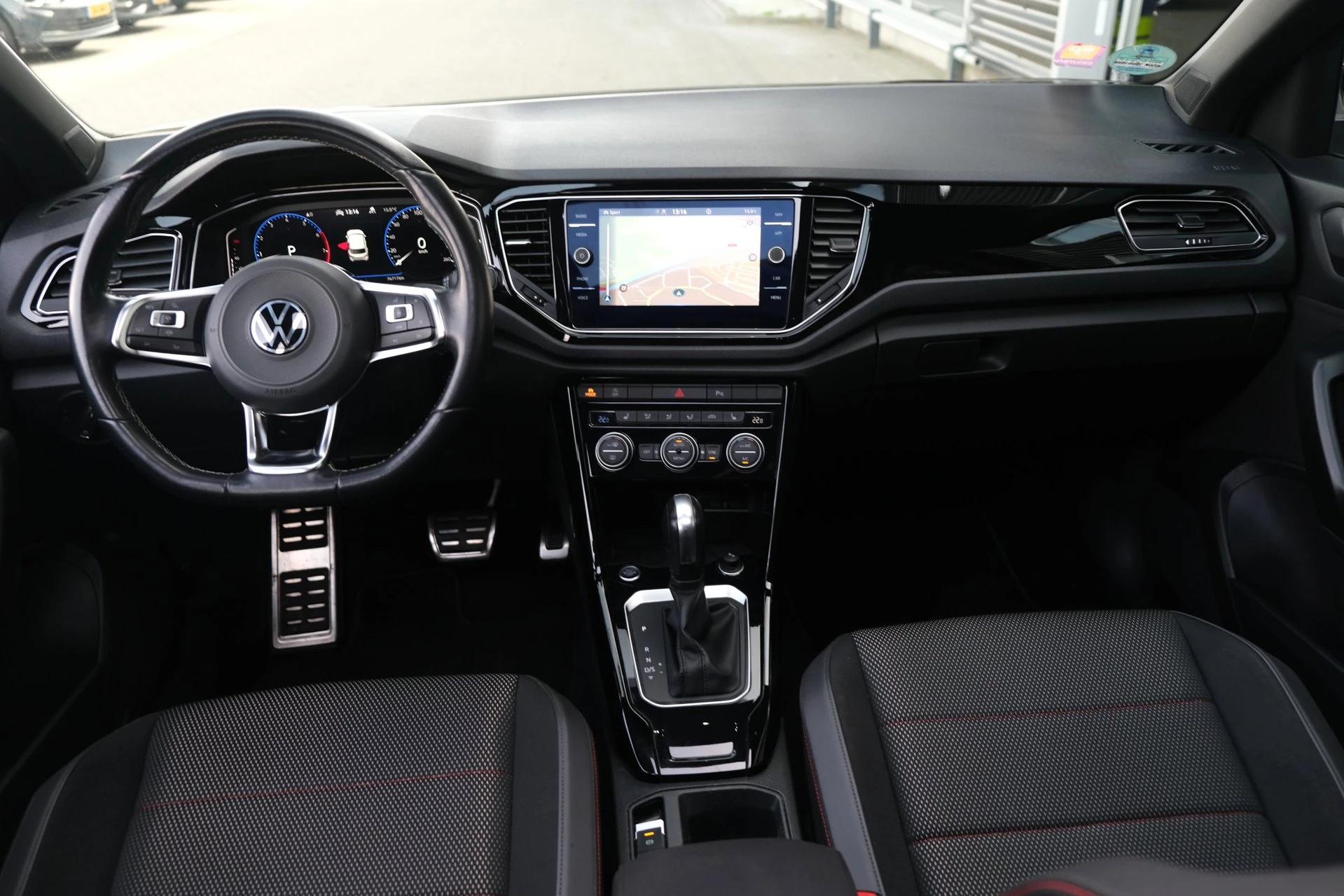 Hoofdafbeelding Volkswagen T-Roc