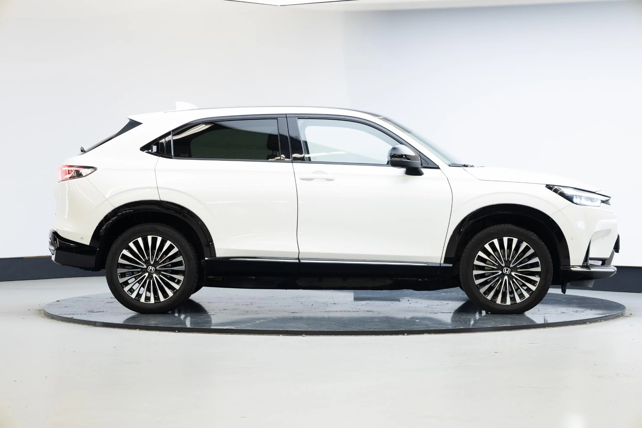 Hoofdafbeelding Honda e:Ny1