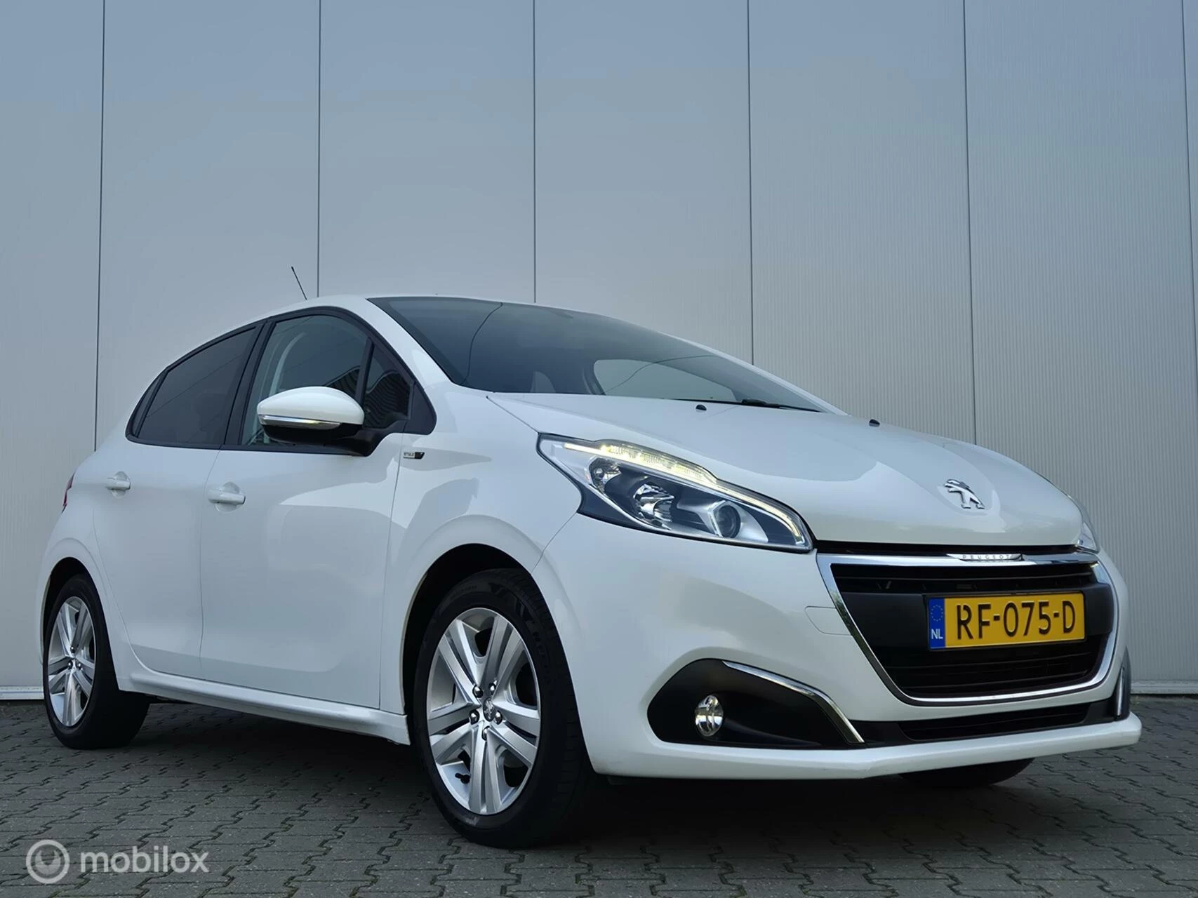 Hoofdafbeelding Peugeot 208
