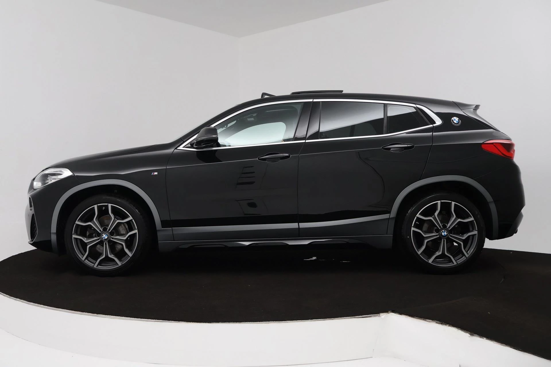 Hoofdafbeelding BMW X2