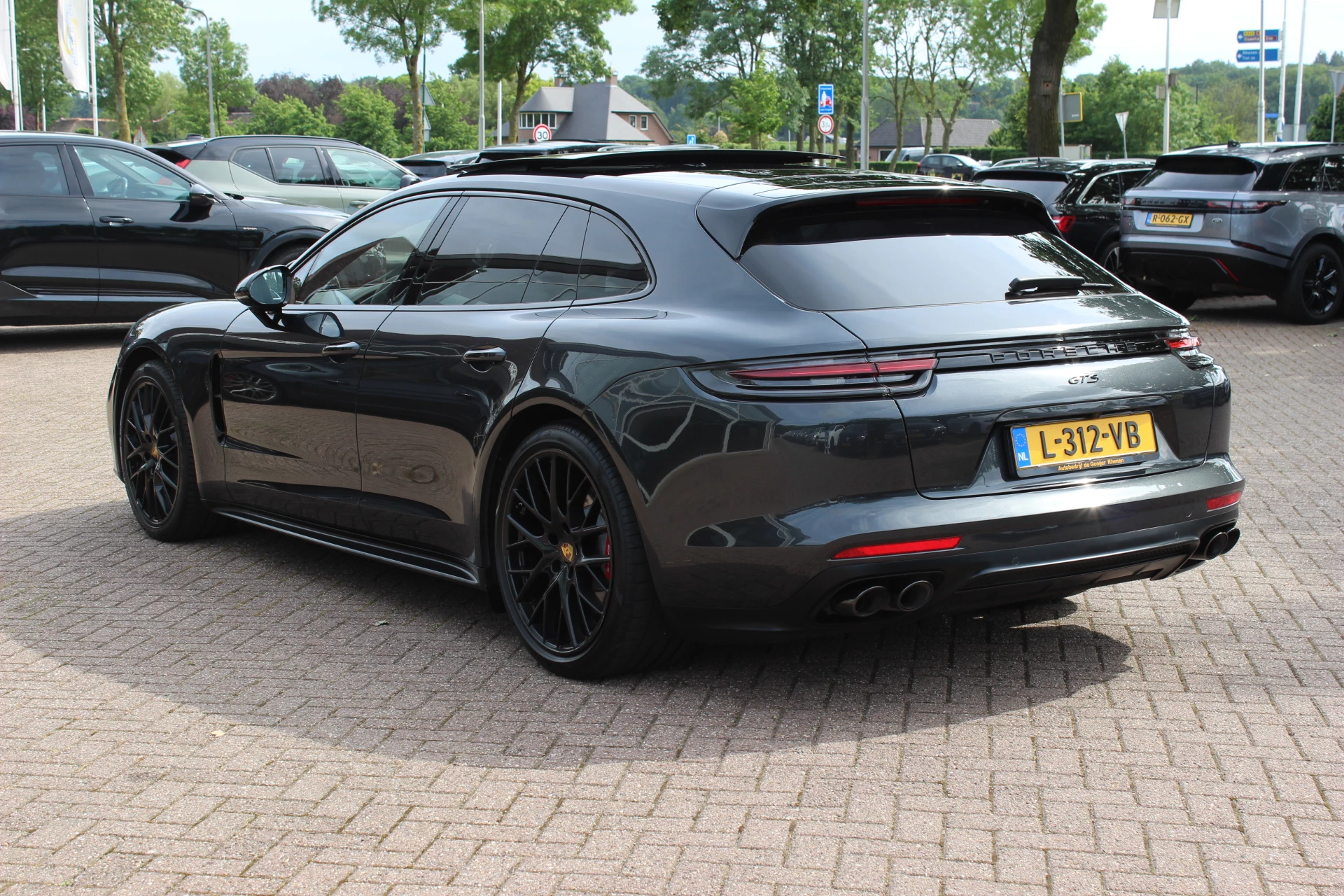 Hoofdafbeelding Porsche Panamera