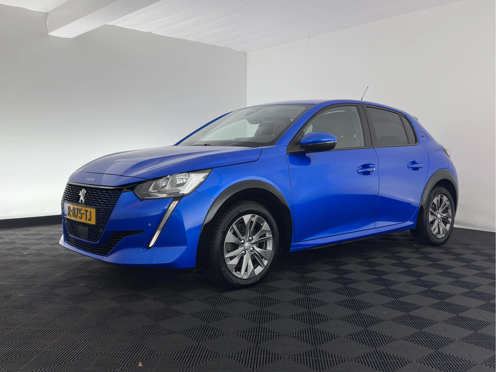 Hoofdafbeelding Peugeot e-208