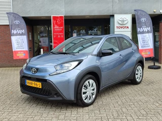 Hoofdafbeelding Toyota Aygo Toyota Aygo X PLAY AIRCO AD-CRUISE CAMERA APPLE/ANDROID EL-RAMEN/SPIEGELS NL-AUTO