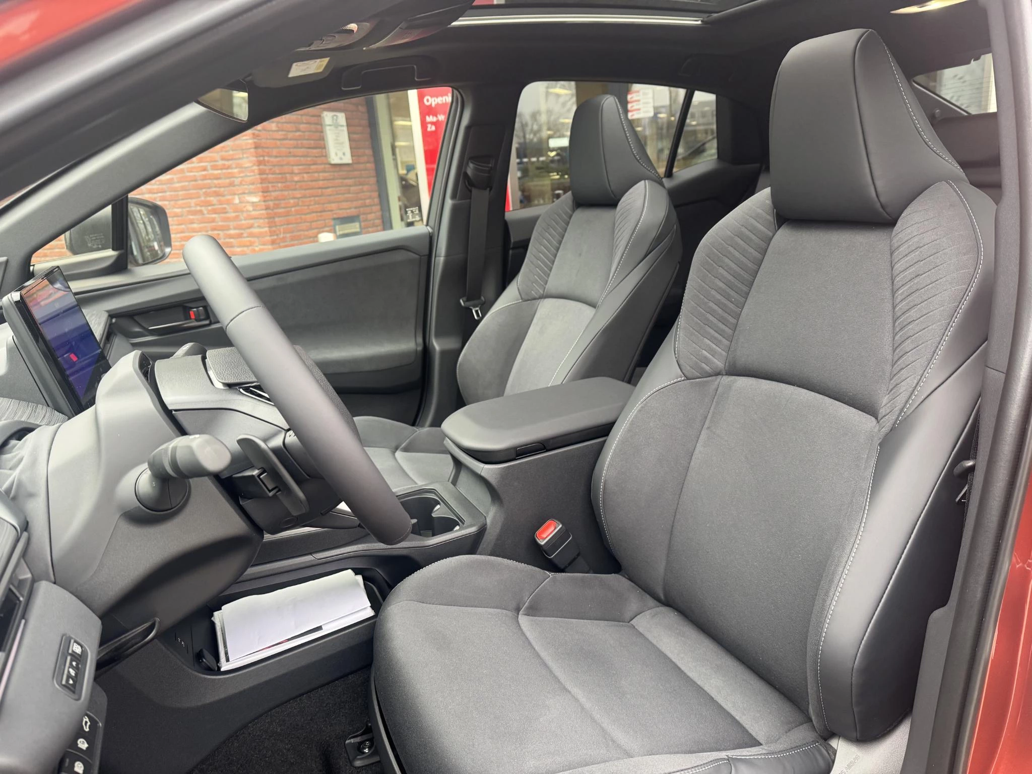 Hoofdafbeelding Toyota C-HR+