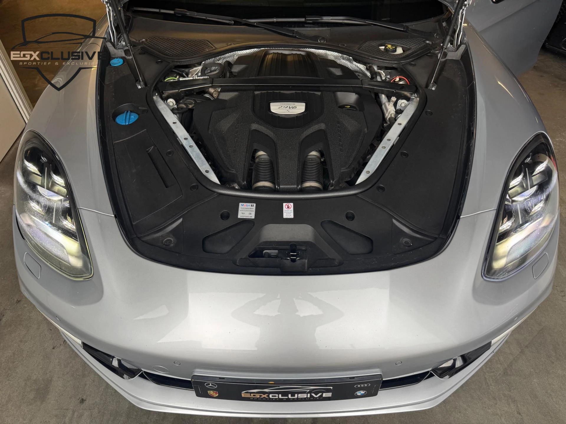 Hoofdafbeelding Porsche Panamera