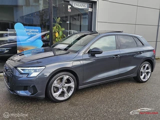 Hoofdafbeelding Audi A3 Audi A3 Sportback 40 TFSI e Edition Panorama/HUD/Memory/Sfeer/Keyless