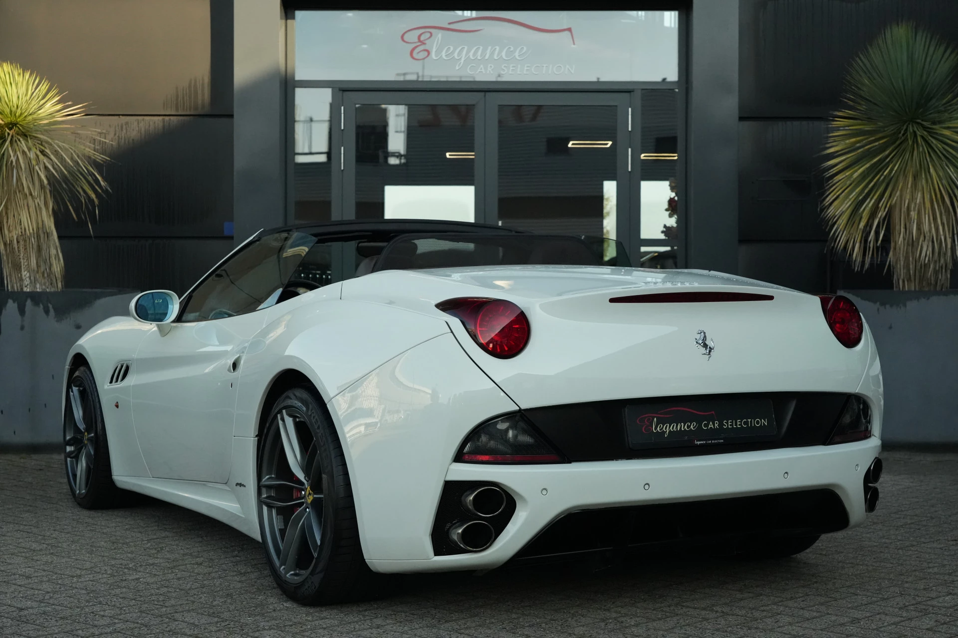 Hoofdafbeelding Ferrari California