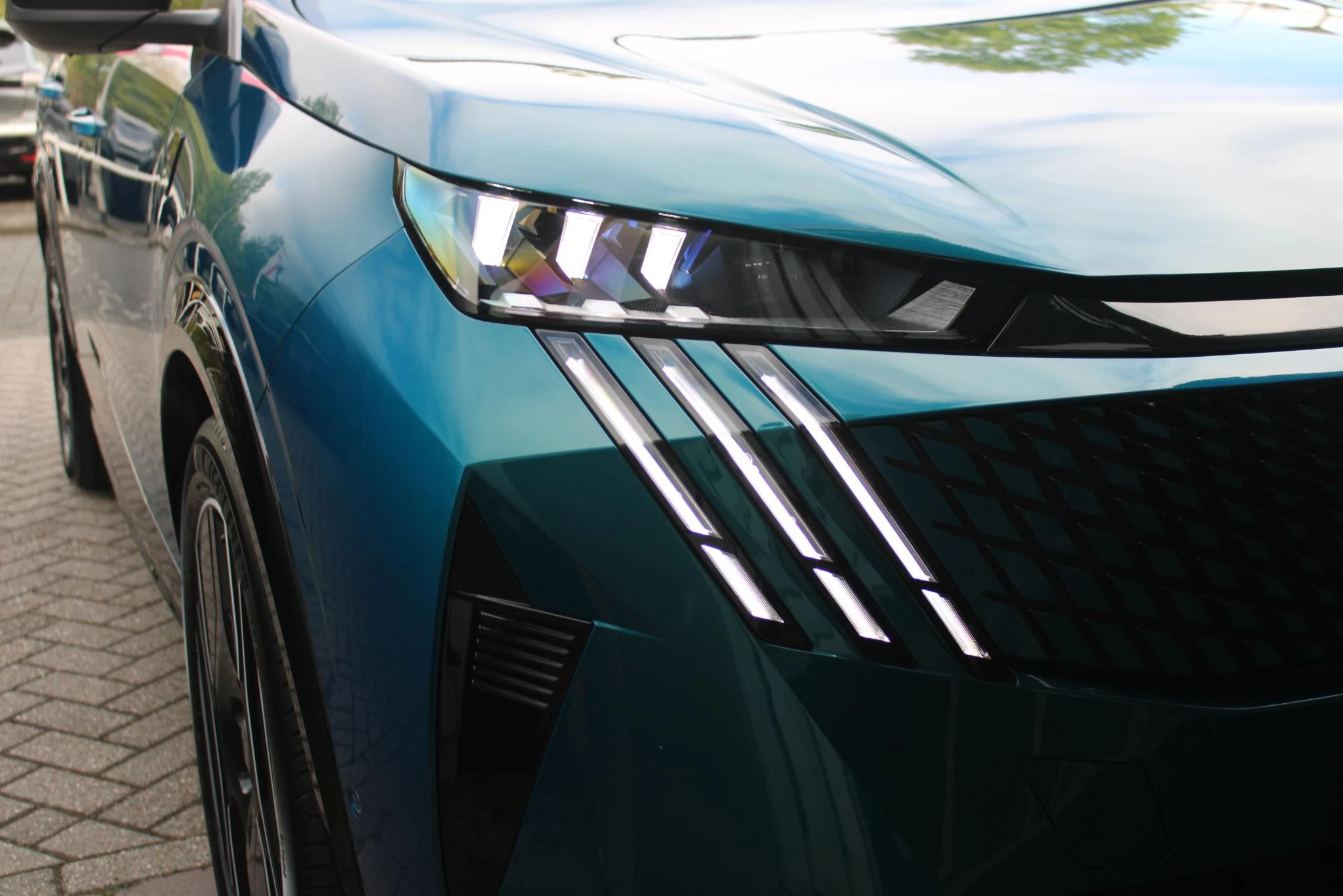 Hoofdafbeelding Peugeot e-5008