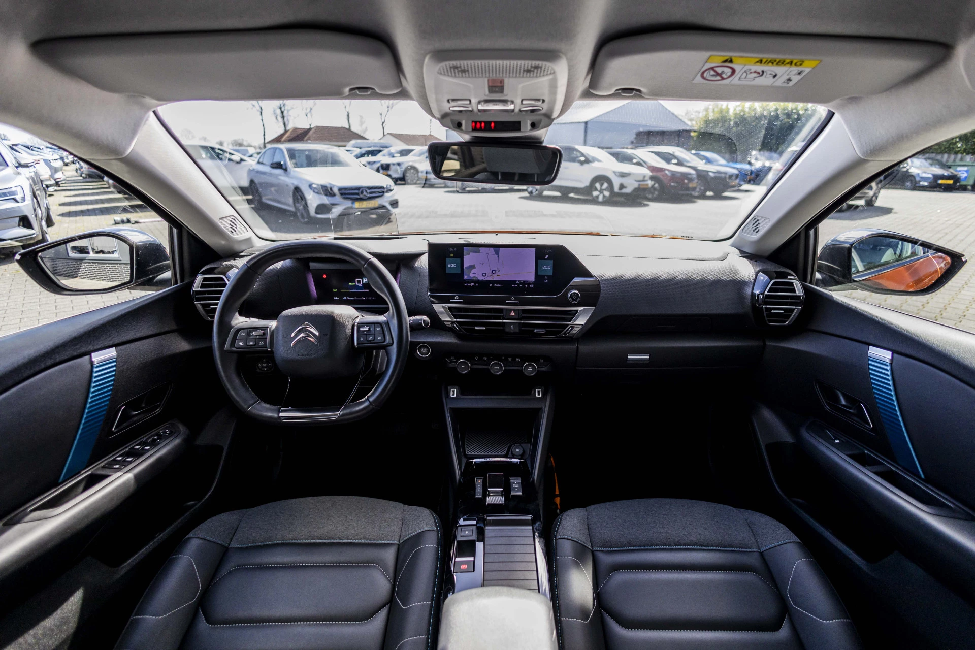 Hoofdafbeelding Citroën ë-C4