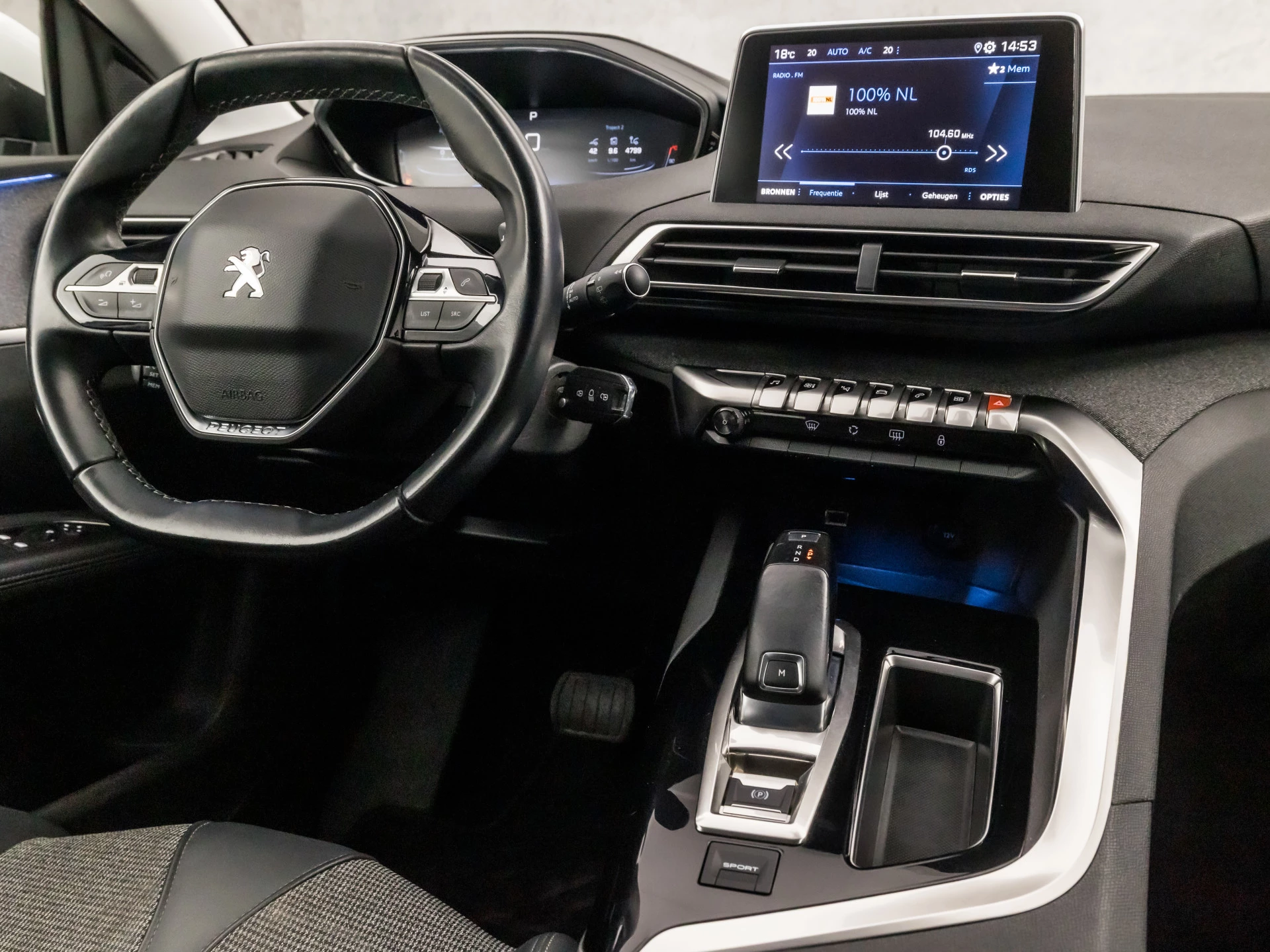 Hoofdafbeelding Peugeot 5008