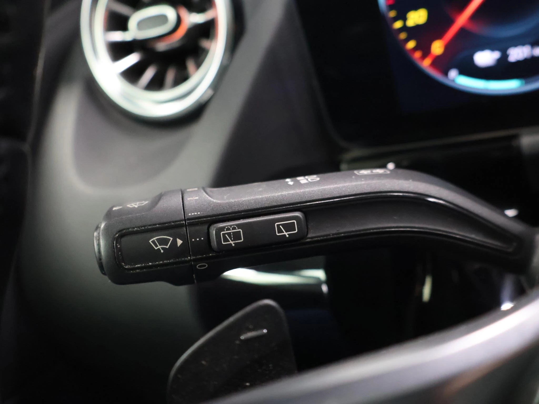 Hoofdafbeelding Mercedes-Benz EQA