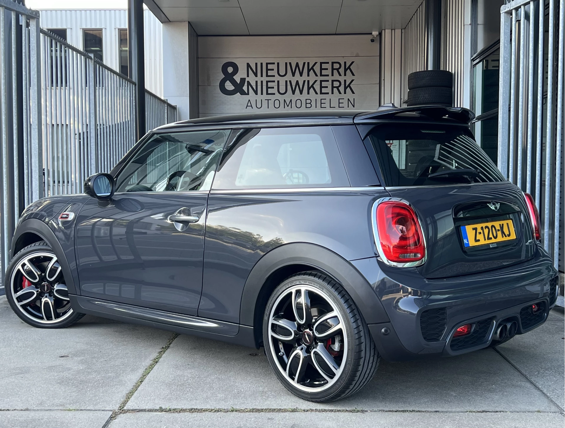 Hoofdafbeelding MINI Cooper