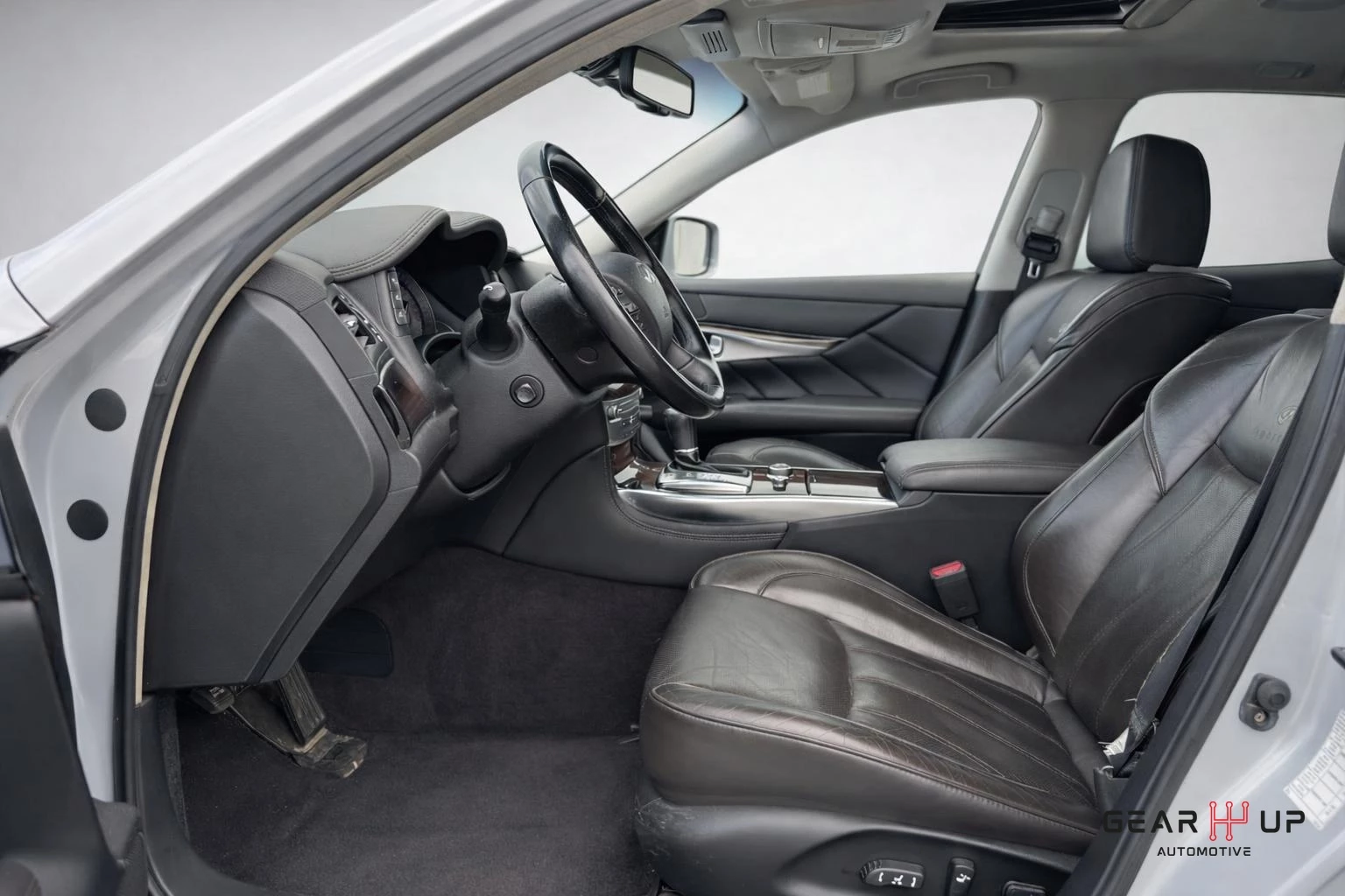 Hoofdafbeelding Infiniti M