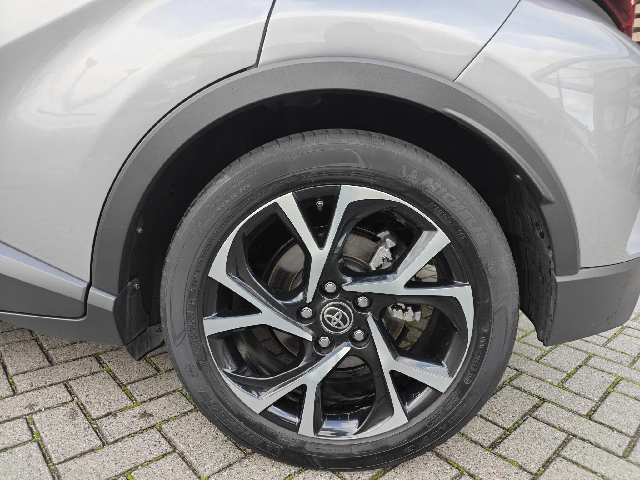 Hoofdafbeelding Toyota C-HR