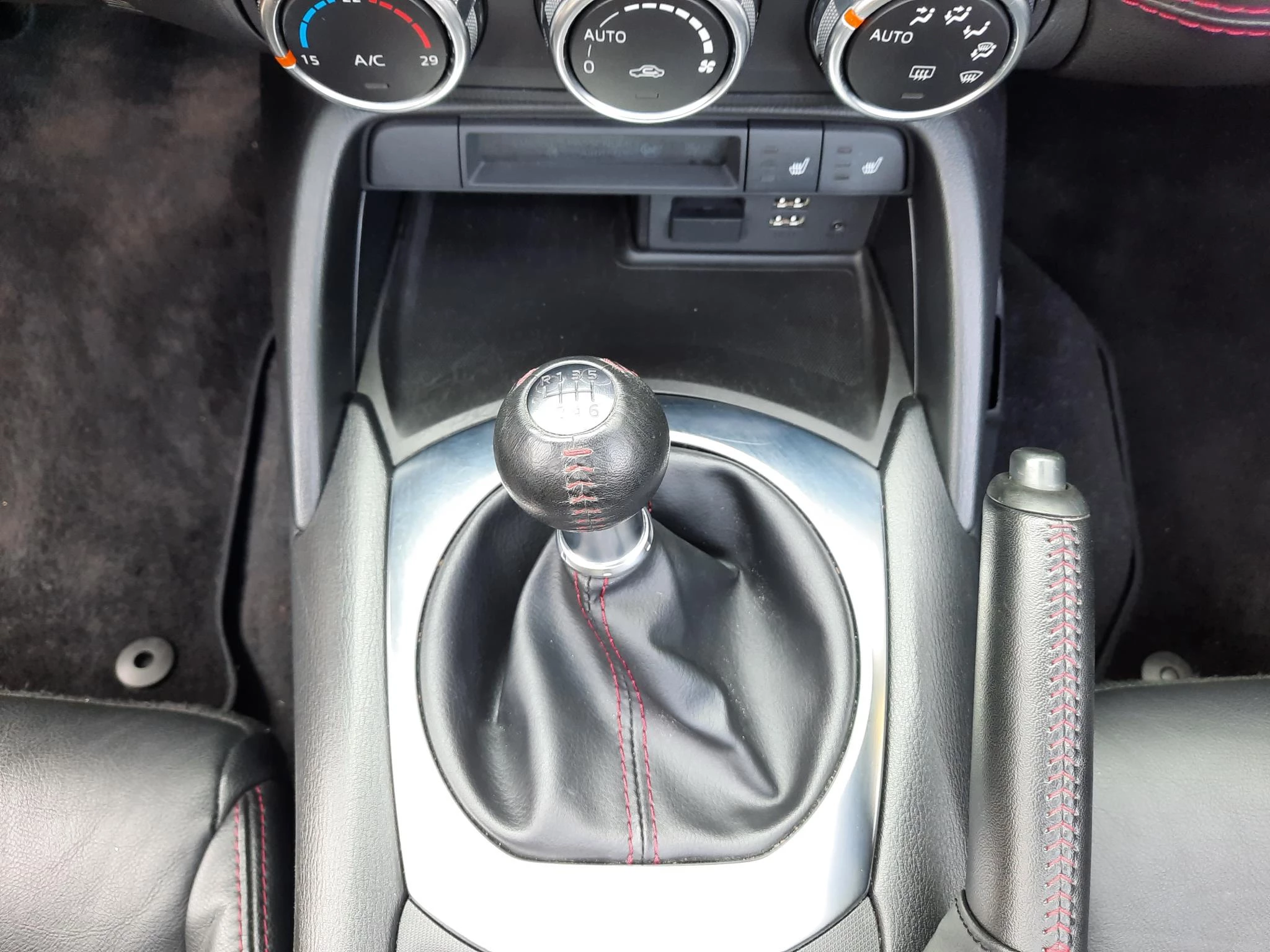 Hoofdafbeelding Mazda MX-5
