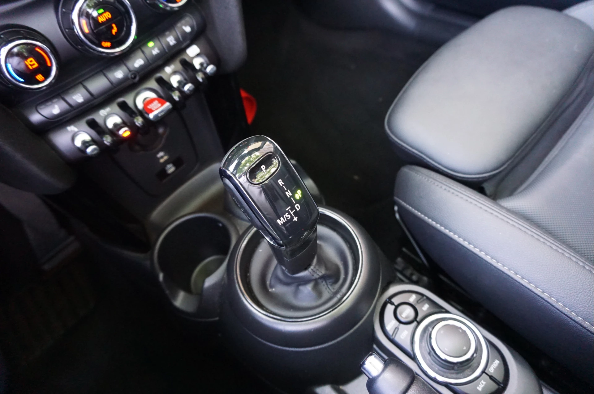 Hoofdafbeelding MINI Cooper Cabrio