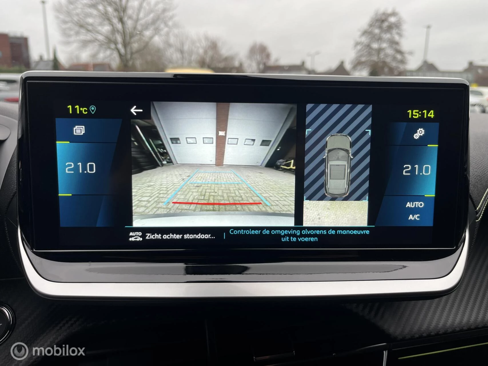 Hoofdafbeelding Peugeot e-2008