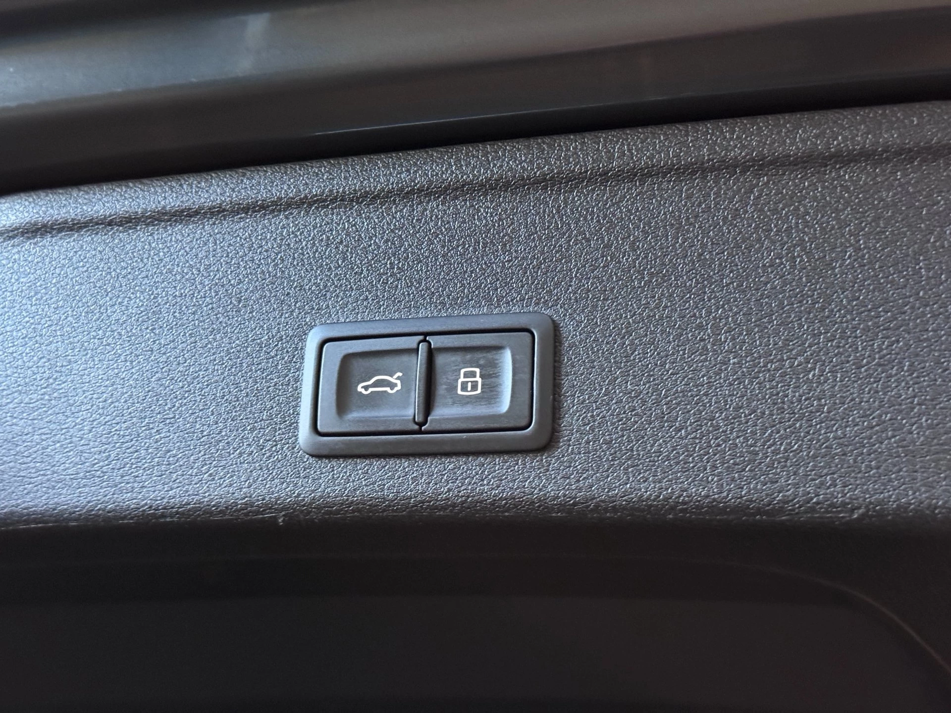 Hoofdafbeelding Audi S4