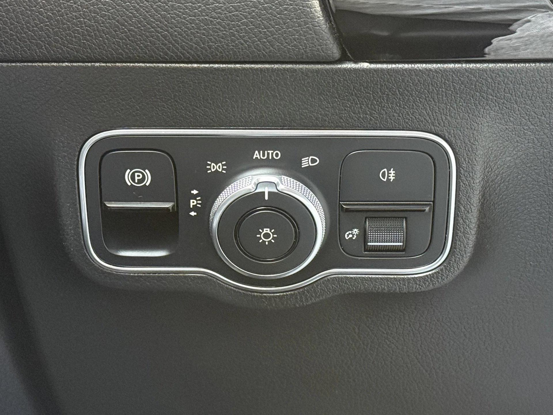 Hoofdafbeelding Mercedes-Benz EQA