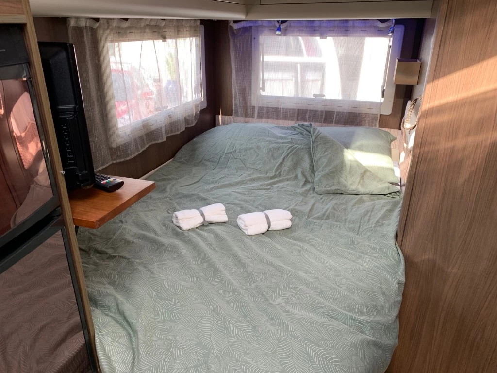 Hoofdafbeelding Roller Team T-line 255 Airco 6x Slaappl. 5 Zitpl.