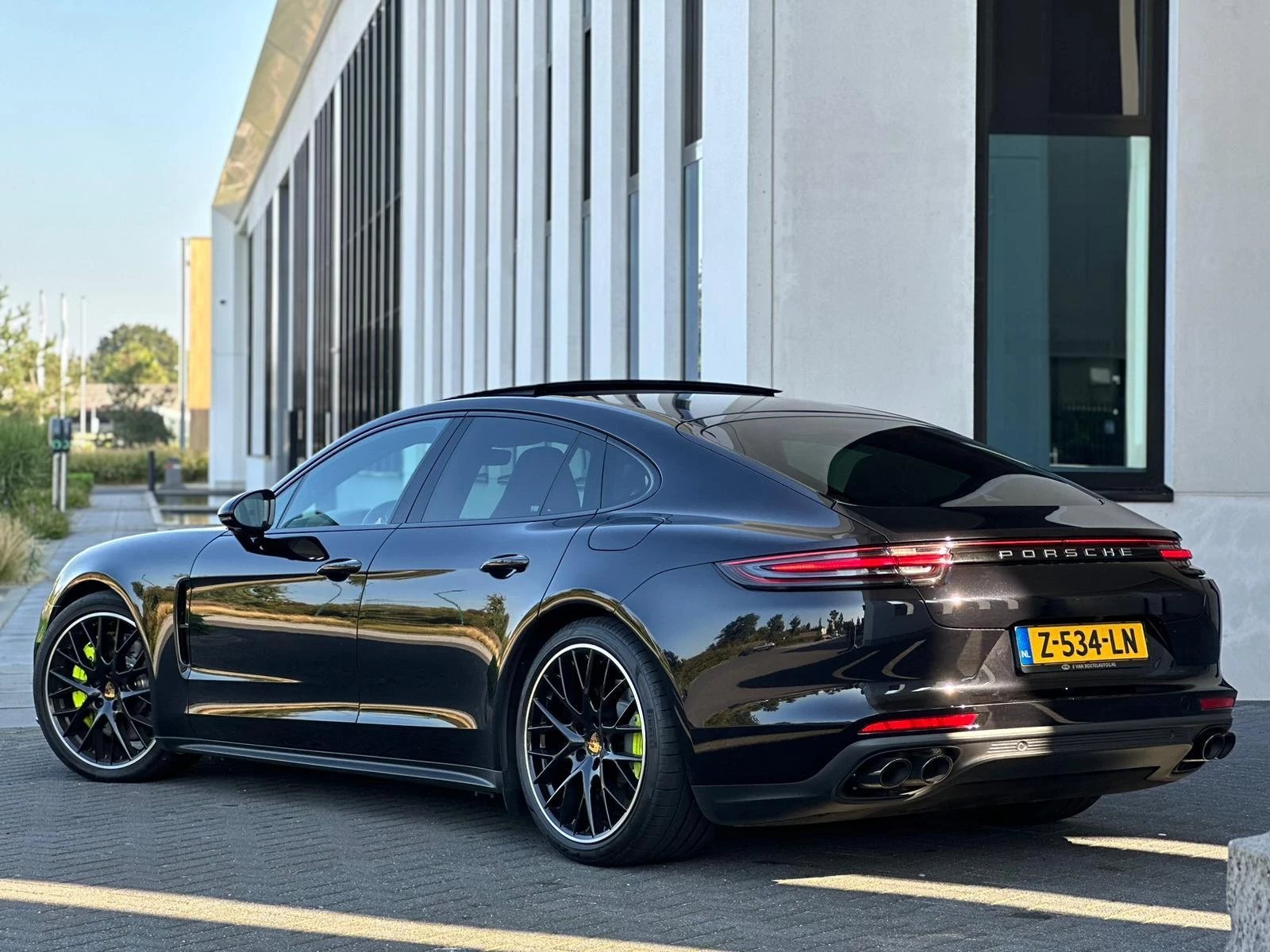 Hoofdafbeelding Porsche Panamera