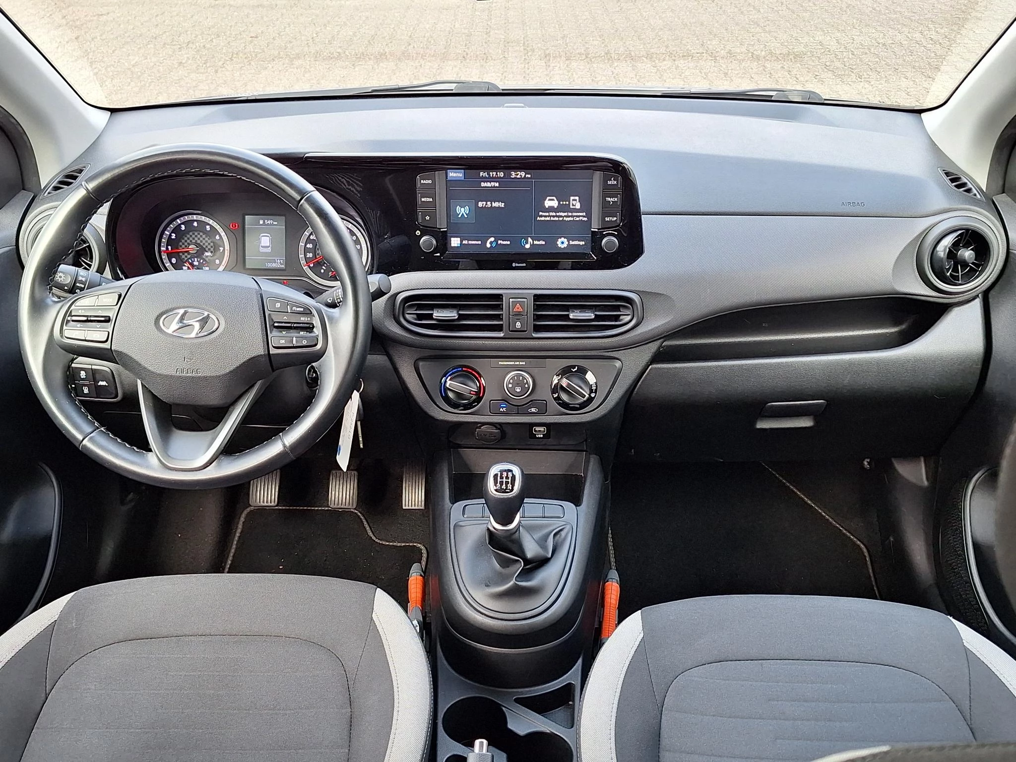 Hoofdafbeelding Hyundai i10
