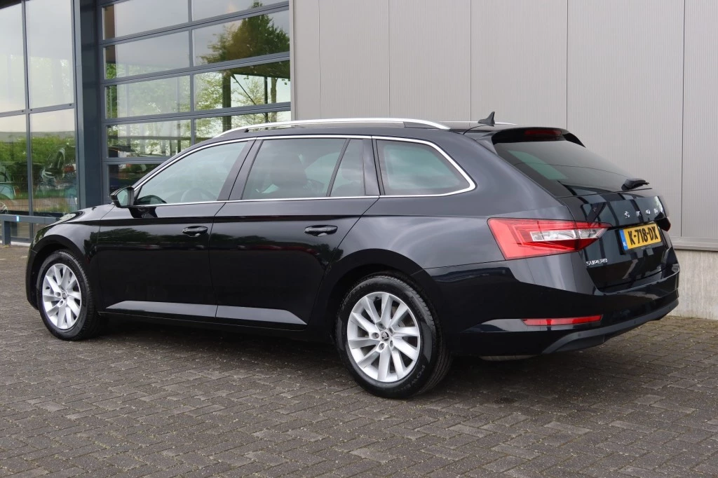 Hoofdafbeelding Škoda Superb