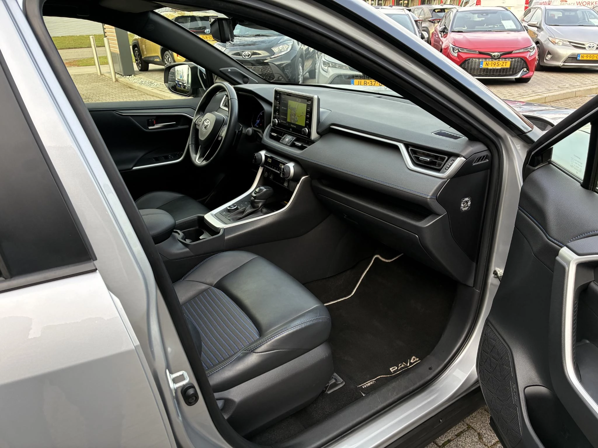 Hoofdafbeelding Toyota RAV4