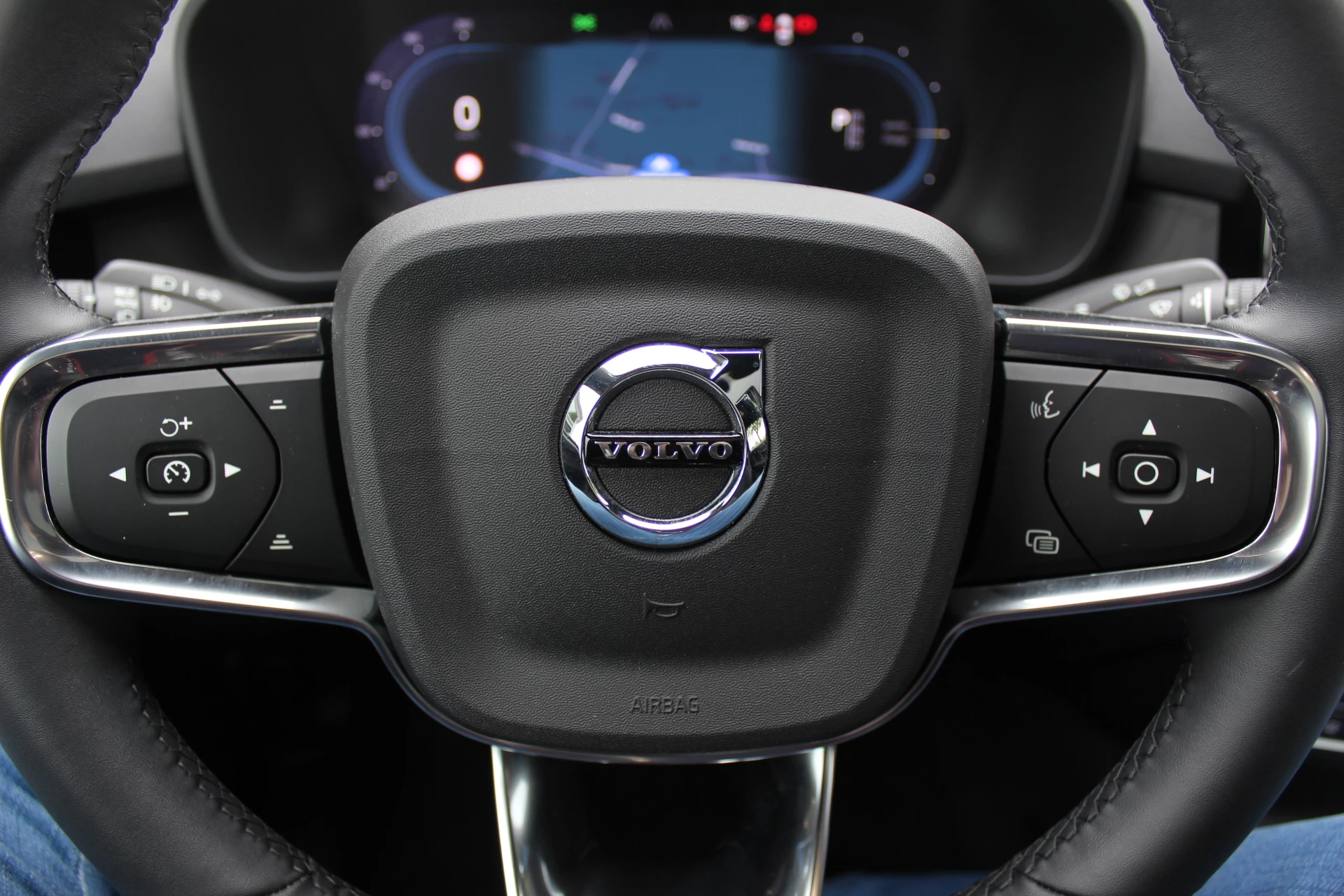 Hoofdafbeelding Volvo C40