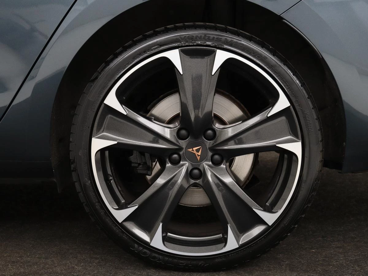 Hoofdafbeelding CUPRA Leon