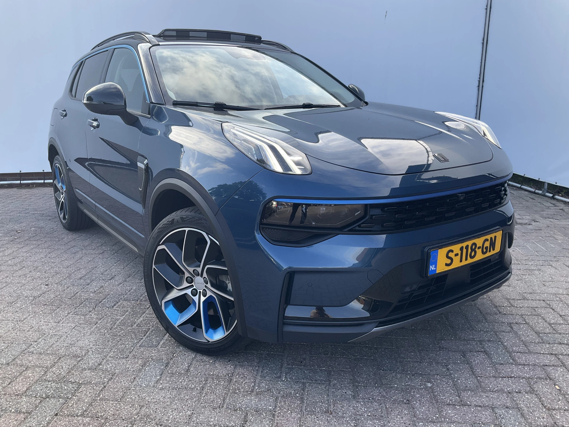 Hoofdafbeelding Lynk & Co 01