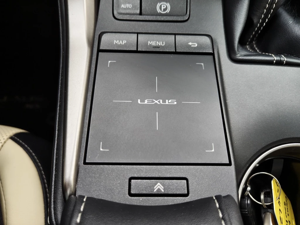 Hoofdafbeelding Lexus NX