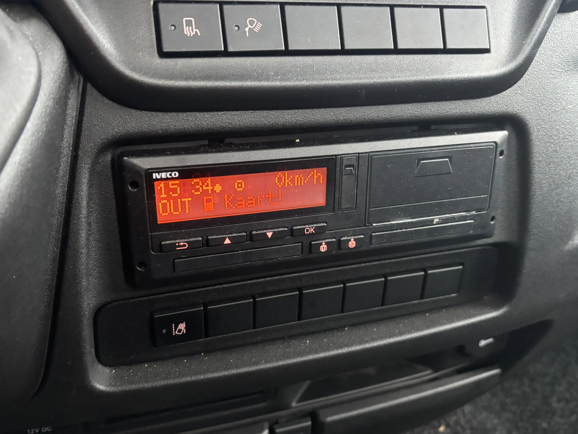 Hoofdafbeelding Iveco 40C18 3.0 180 PK Automaat Be Trekker + Veldhuizen P45-1 2019 Semi Dieplader