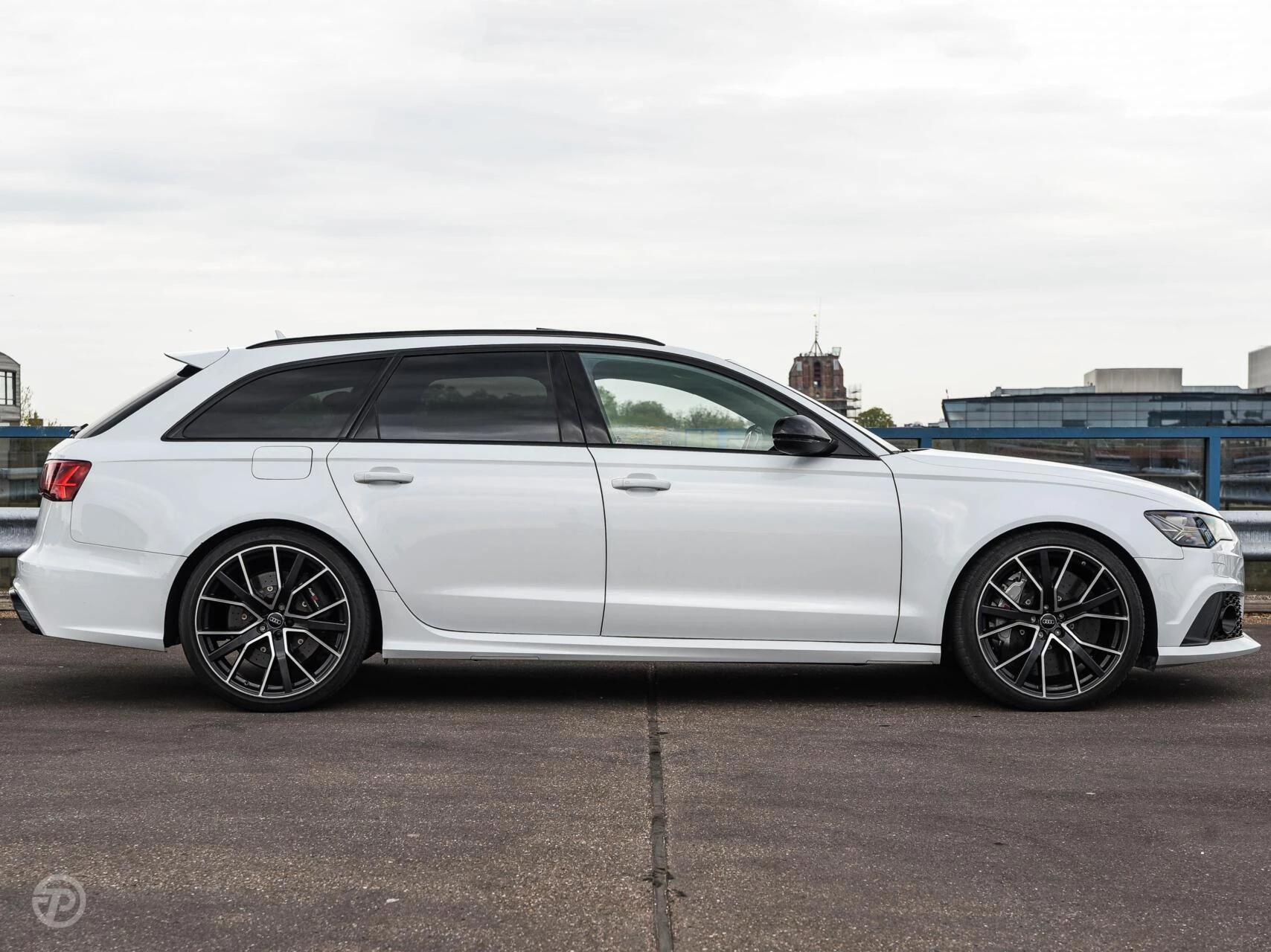 Hoofdafbeelding Audi RS6