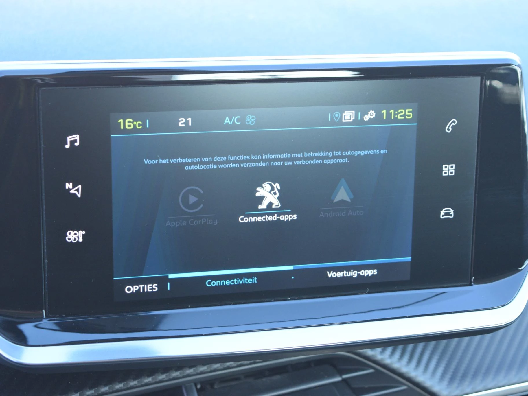 Hoofdafbeelding Peugeot e-2008