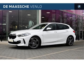 Hoofdafbeelding BMW 1 Serie BMW 1 Serie 118i Executive M Sport / BMW M 50 Jahre uitvoering / Sportstoelen / LED / M Sportonderstel / HiFi / Parking Assistant / Live Cockpit Professional